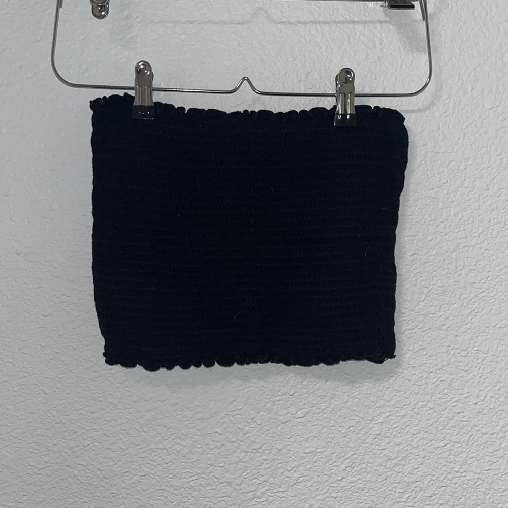 Black ribbed tube top